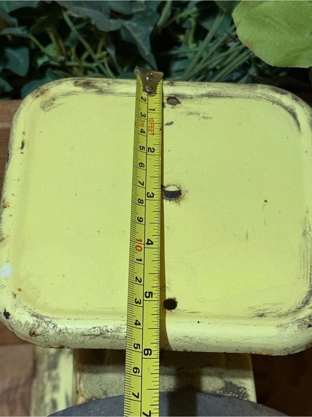 Vintage Hanson Nursery Scale Wall Decor in Pale Yellow